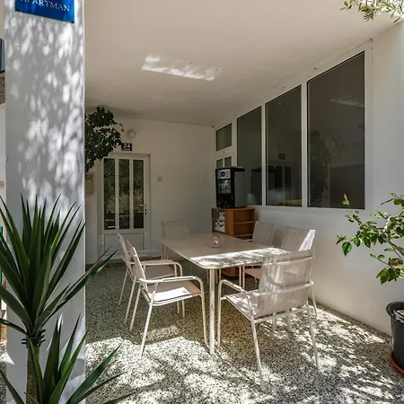 By The Sea Tucepi, Makarska - 22005 * Tučepi