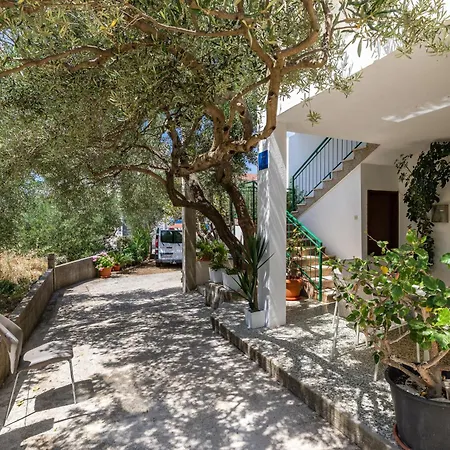 Apartamento By The Sea Tucepi, Makarska - 22005 *