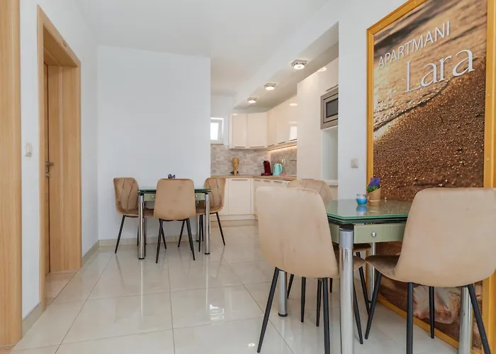 Apartamento By The Sea Tucepi, Makarska - 22005 *