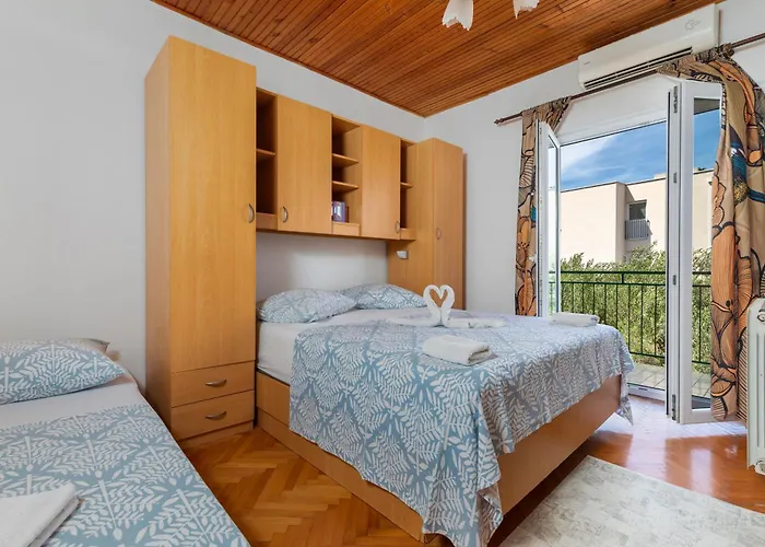 Apartamento By The Sea Tucepi, Makarska - 22005