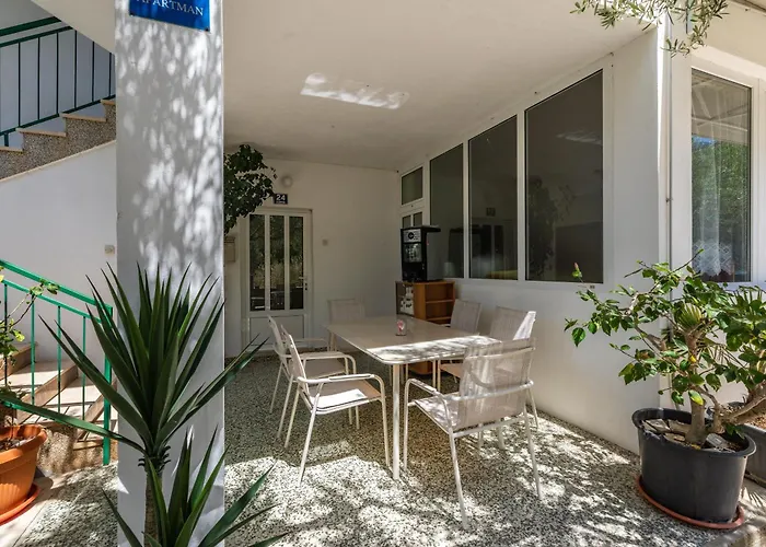 By The Sea Tucepi, Makarska - 22005 * Tučepi